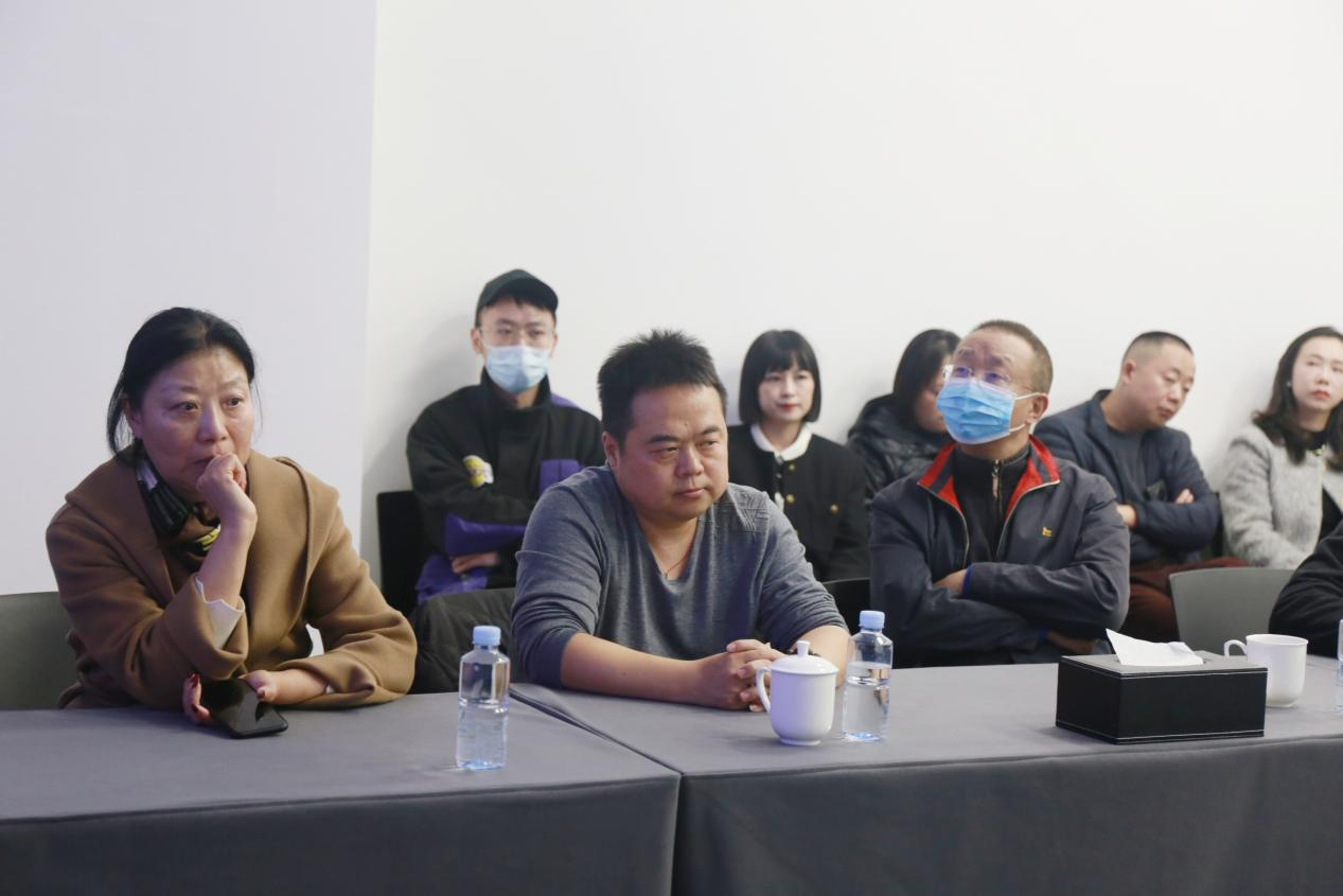 天府对冲基金学会,茶言股事投资俱乐部一行莅临琏升光伏参观交流